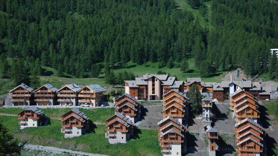 Appt Le Hameau Des Rennes 4 Etoiles Pieds Des Pistes Piscine Interieure Exterieure Lejlighed Vars  Eksteriør billede